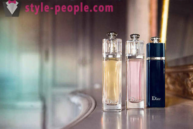 Dior Addict 2: maitse kirjeldus ja klientide ülevaateid
