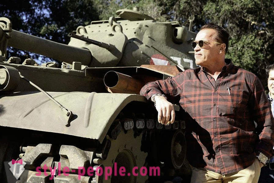 Arnold Schwarzenegger kabinetis sõjaväes