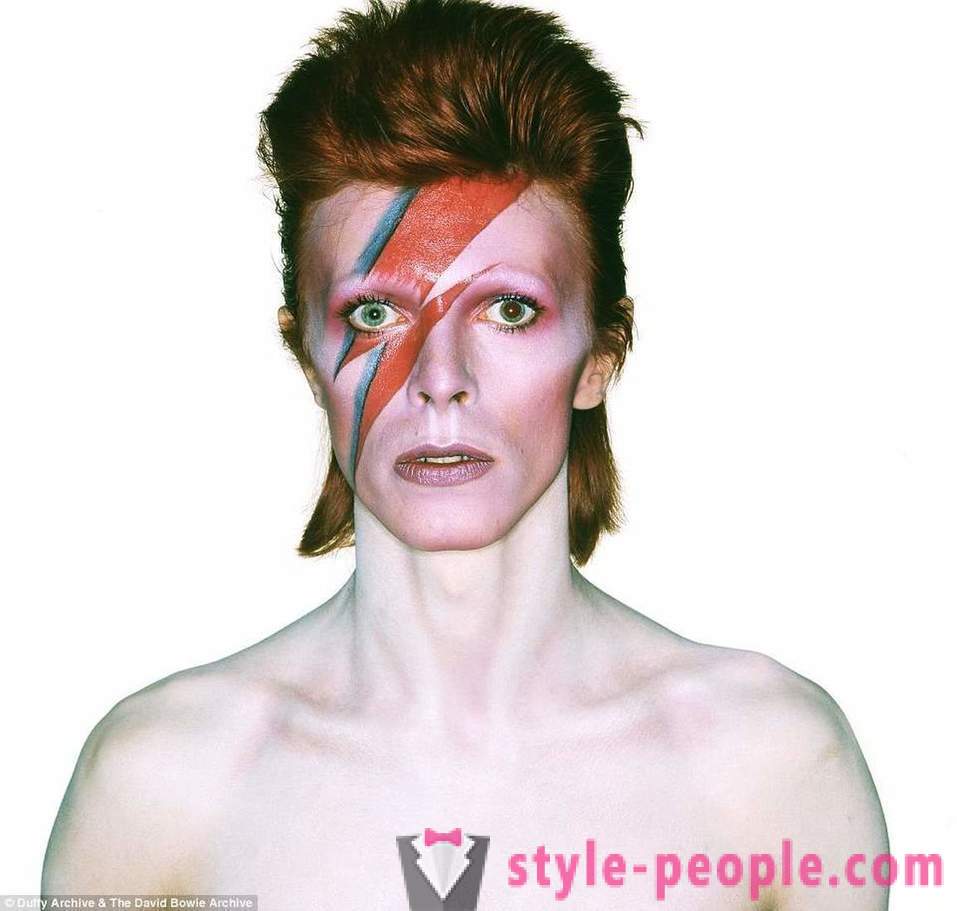 Fännid hüvasti David Bowie