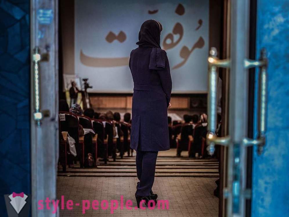 Islam, sigarettide ja Botox - igapäevaelu Iraani naisi