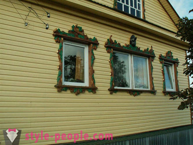 Mis rääkida aknaraamide Vene maja