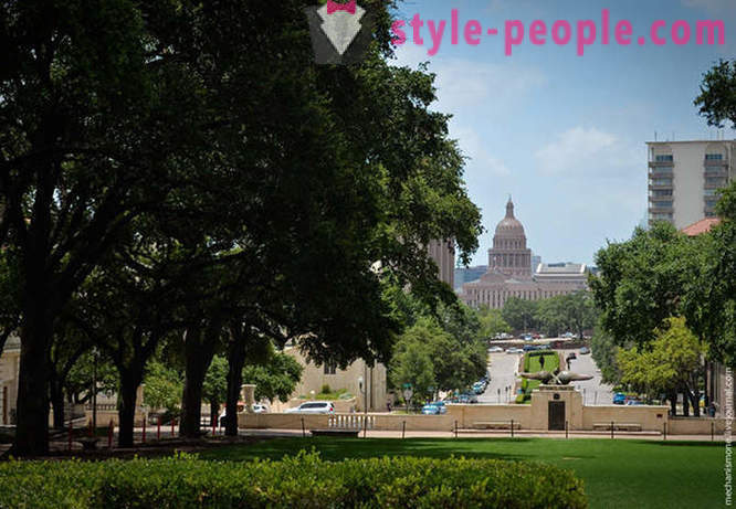 Kõnni University of Texas