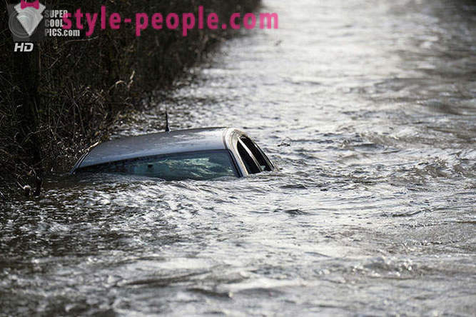 Üleujutus Edela-Inglismaa