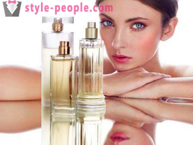 Perfume Donna Trussardi: kirjeldus maitse (kommentaarid)